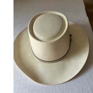 Women’s/child’s Arlop straw hat gold‎ band, 6 3/4. NWOT.